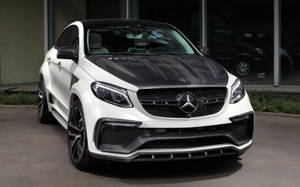 Sporty Mercedes Benz Gle Wallpaper