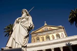 St Paul Statue Holding Sword Wallpaper