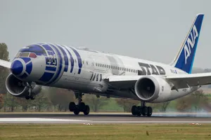 Star Wars Ana Airplane Taking Off Wallpaper