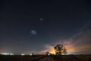 Starry Night Over The Countryside Wallpaper