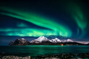 Starry Sky Northern Lights Wallpaper