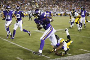 Stefon Diggs Football Game Wallpaper