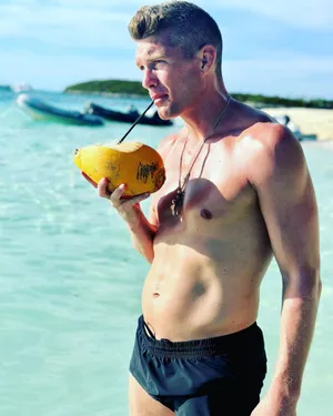 Stephen Thompson In Action Wallpaper