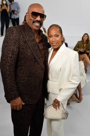 Steve Harvey Wearing Fancy Clothes Wallpaper