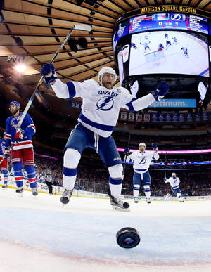 Steven Stamkos Tampa Bay Lightning Live Wallpaper