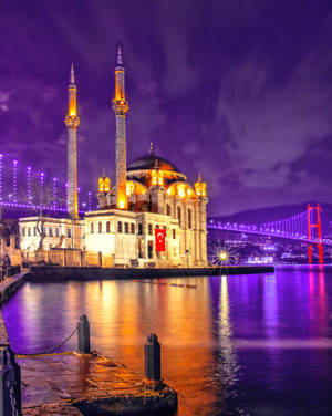 Stunning Istanbul Mosque During A Nighttime Wallpaper