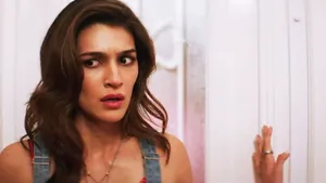 Stunning Kriti Sanon Wallpaper
