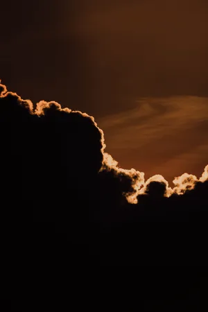 Stunning Sky Of Massive Dark Clouds Wallpaper