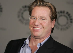 Stunning Val Kilmer Awards Night Wallpaper