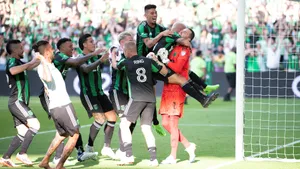 Stuvers Emiliano Rigoni Dallas Wallpaper