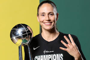 Sue Bird Wnba Championship Portrait Wallpaper