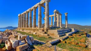 Sunlight At Temple Of Poseidon Wallpaper
