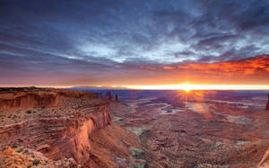 Sunset Sky In Canyonlands National Park Wallpaper