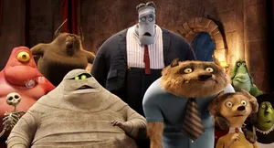 Surprised Characters Hotel Transylvania 2 Wallpaper