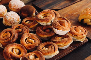 Swirl Cinnamon Pastry Wallpaper