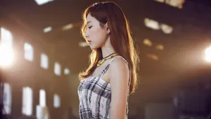 Taeyeon Side View Wallpaper