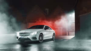 Take Luxury To New Heights With The Mercedes Benz Clase E Wallpaper