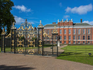 Tall Gates In Kensington Palace Wallpaper