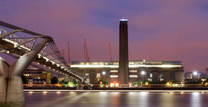 Tate Modern Photo At Night Wallpaper