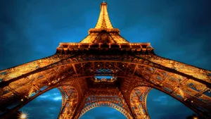 The Beauty Of Paris At Night Wallpaper