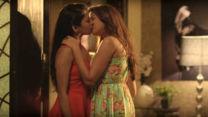 The Big F Girls Kissing Wallpaper