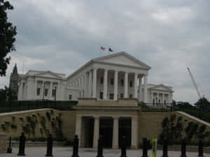 The Black Concrete Fences Of The Virginia State Capitol Wallpaper