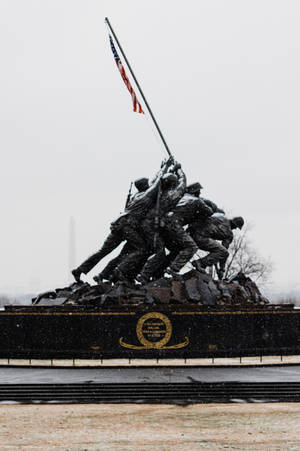 The Iconic Marine Corps War Monument Wallpaper