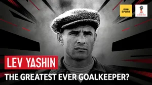 The Legendary Goalkeeper Lev Yashin In Action Wallpaper