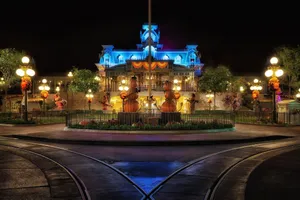The Magical World Of Universal Studios With The Iconic Revolving Globe. Wallpaper