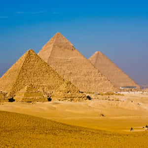 The Pyramids Of Giza The Tomb Of The Pharaoh Khufu Wallpaper