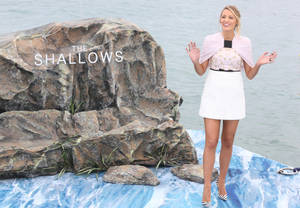 The Shallows Blake Lively Wallpaper