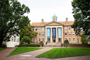 The Solemn South Building At University Of North Carolina Wallpaper