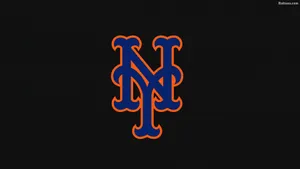 The Spirited New York Mets Player In Action Wallpaper