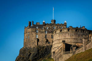 The Union Flag At Edinburgh Castle Wallpaper