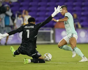 Thiago Almada Against Goalkeeper Pedro Gallese Wallpaper