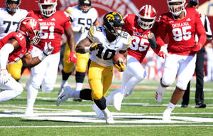 Thrilling Match Between Iowa Hawkeyes And Indiana Wallpaper