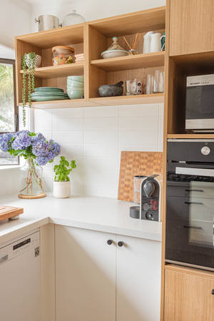 Tidy Small Kitchen Wallpaper