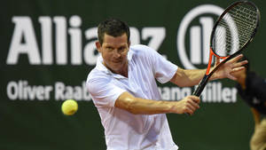 Tim Henman Receiving Ball Wallpaper