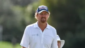 Tim Petrovic Half Body Wallpaper