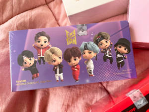 Tiny Tan Bts Purple Chocolate Wallpaper