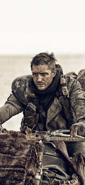 Tom Hardy As Max Rockatansky Wallpaper