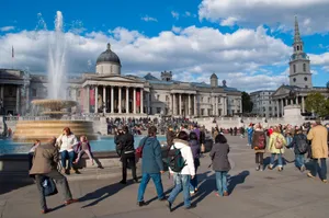 Trafalgar Square Tourist Spot Wallpaper