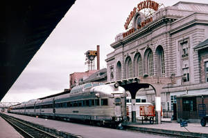 Train Arrival At Union Station Wallpaper