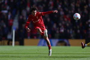 Trent Alexander-arnold Kick Wallpaper