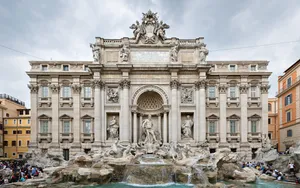 Trevi Fountain's Stunning Old Structure Wallpaper