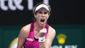 Triumphant Johanna Konta Celebrating On The Tennis Court Wallpaper