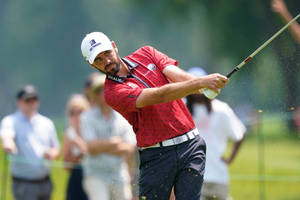 Troy Merritt Golf Club Side Swing Wallpaper