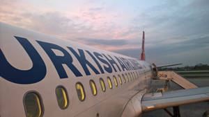 Turkish Airlines Boarding Airplane Wallpaper