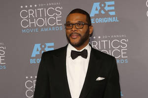 Tyler Perry Critics Choice Movie Awards Wallpaper