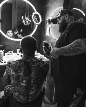 Ufc Fighter Sean Brady Getting A Fresh Haircut Wallpaper